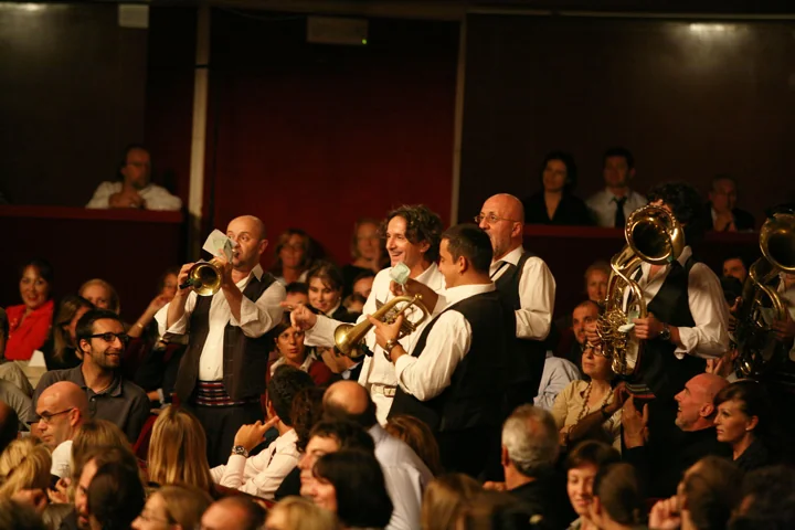 15/09/2008, Teatro Manzoni “Aperitivo in Concerto” - Goran Bregovic Wedding and Funeral Band & Absolute Ensemble, Dir. Kristjan Jaervi (in collaborazione con Mi-To). © Luciano Rossetti